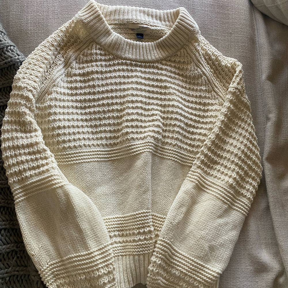 Universal Thread Cream Textured Sweater